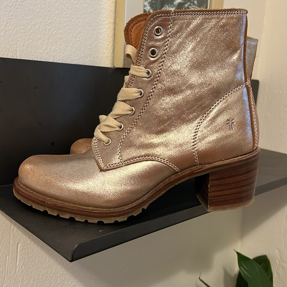 Frye Womens Sabrina 6G Lace Up Round Toe Ankle Boots rose gold sz 8